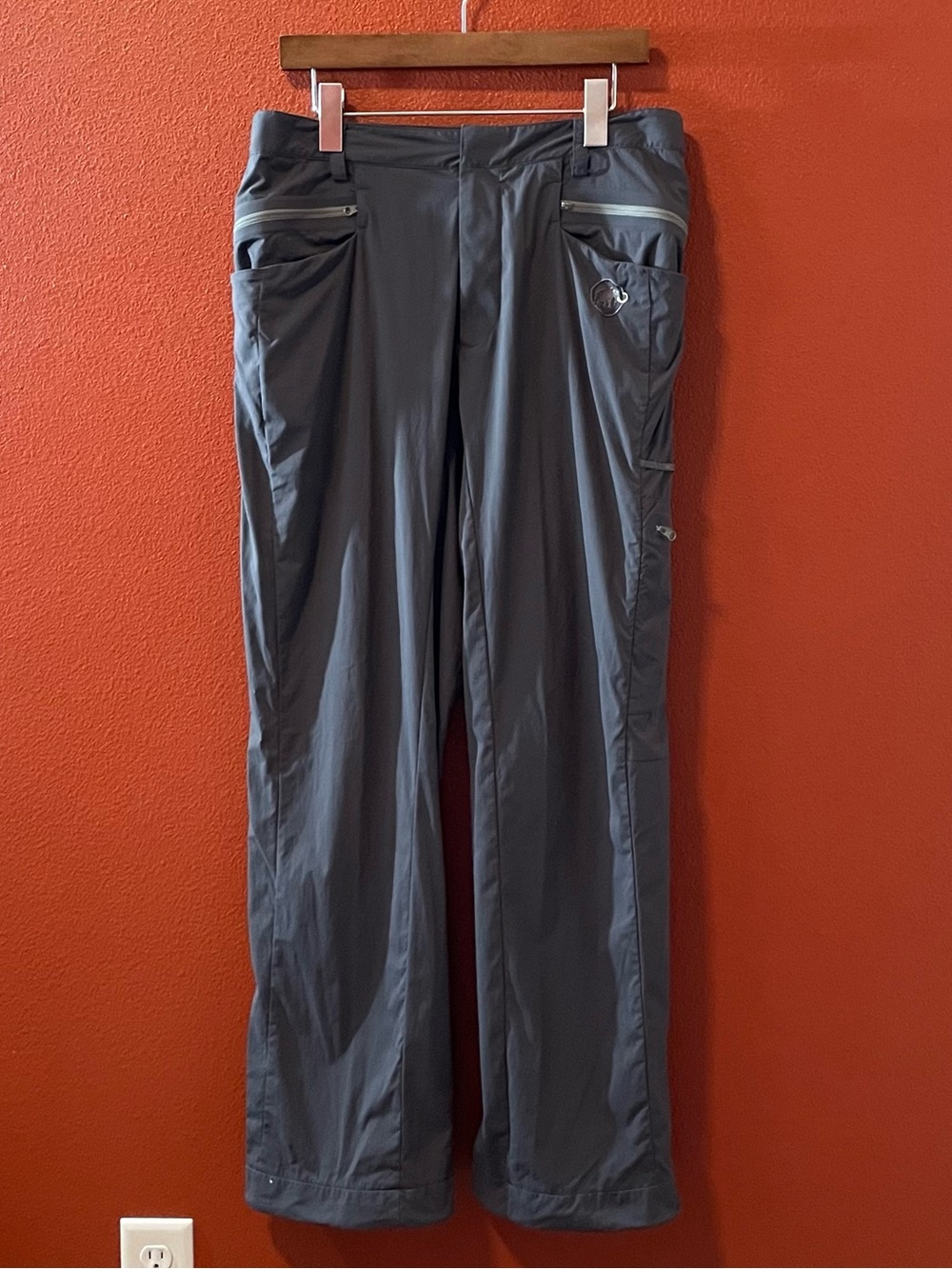 Mammut Men’s Mulit Pocket Gray Utility Gorpcore Hiking Travel Pants